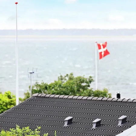 Holiday Ovre Сasa de vacaciones Sjælborg